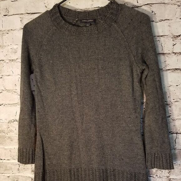 Banana Republic Sweaters - Banana Republic Women's Sweater Size XS Gray